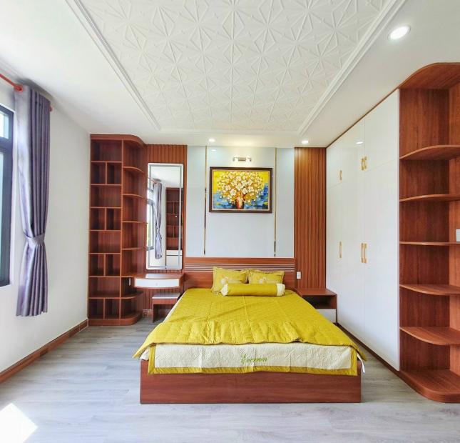 Bán nhà Vip Huỳnh Tấn Phát, Nhà Bè, 4 tầng, 80m2, chỉ 9.2 tỷ nhà mới