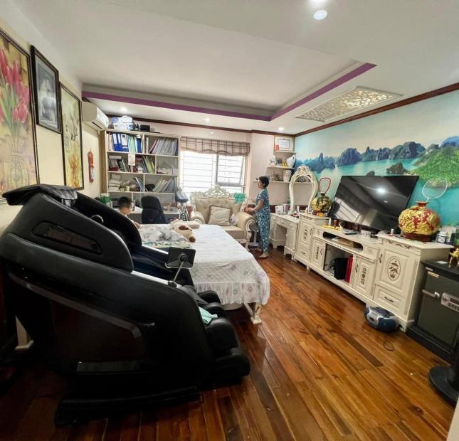 Bán Căn hộ Xuân Mai Tô hiệu Hà đông 130m2, 3 + 1 ngủ  hơn 3 tỷ siêu đẹp.