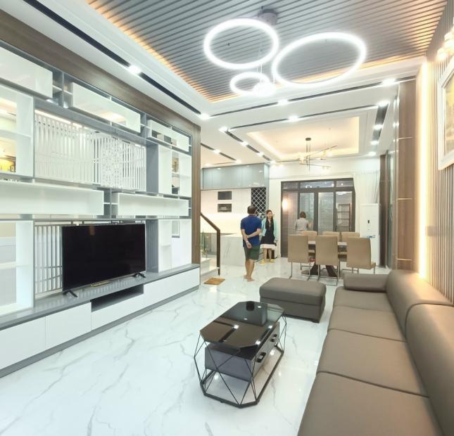 Bán nhà MT Huỳnh Tấn Phát 4 tầng, 82m2, chỉ 9.2 tỷ ngang 6.8M.