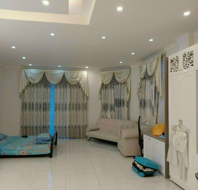 -Bán nhà hẻm xe hơi tới nhà 8m,4x23m, 4 tầng lầu, kinh doanh, hẻm thông 2 đầu, đường Sư Vạn Hạnh, P12,Q10.