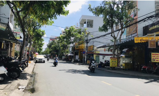 Bán đất tặng thêm nhà 2 lầu đường Nguyễn Văn Quá. DT 217m2, giá 8.5 tỷ