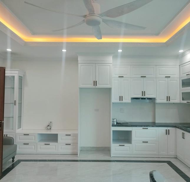 Nhà 6 tầng Ngô thì nhậm Hà đông 48m2,13.5 tỷ 