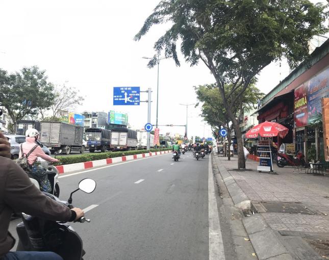 Quận Gò Vấp lô góc 2 MT số 290 đại lộ Phạm Văn Đồng - Lê Quang Định
