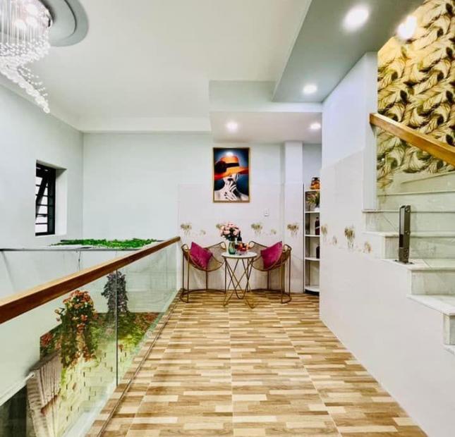 -Mặt tiền kinh doanh nhà rất đẹp, Thuê 50tr, 4.6x16m, kết cấu: 5 lầu, đường Vĩnh Viễn, P08, Q10. 