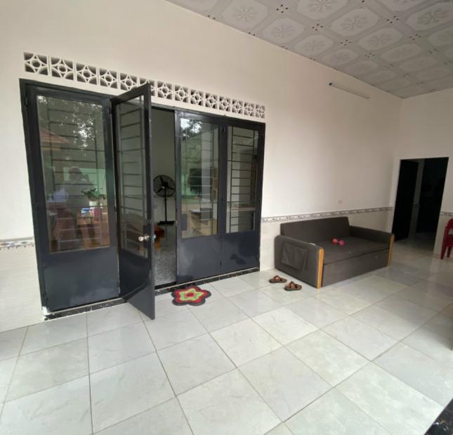 Vỡ nợ ngân hàng nên cần bán gấp nhà cấp vườn xây tâm huyết