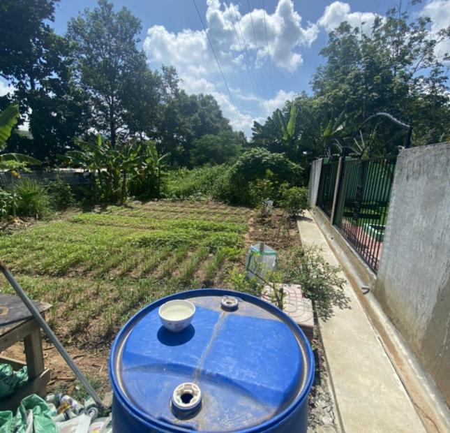 Vỡ nợ ngân hàng nên cần bán gấp nhà cấp vườn xây tâm huyết