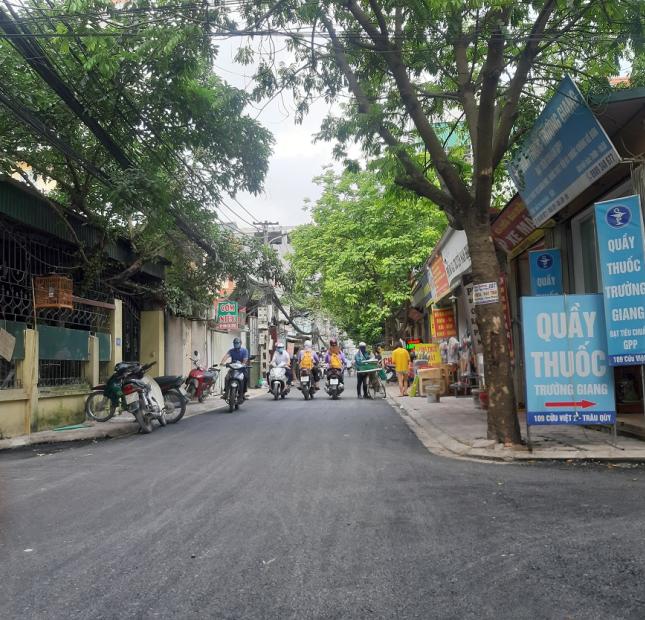 280922 Đất Trâu Quỳ 50m2, đường ô tô mà chỉ nhỉnh 3 tỷ thôi sao. Có lỗi gì không nhỉ. Lh 0926782459