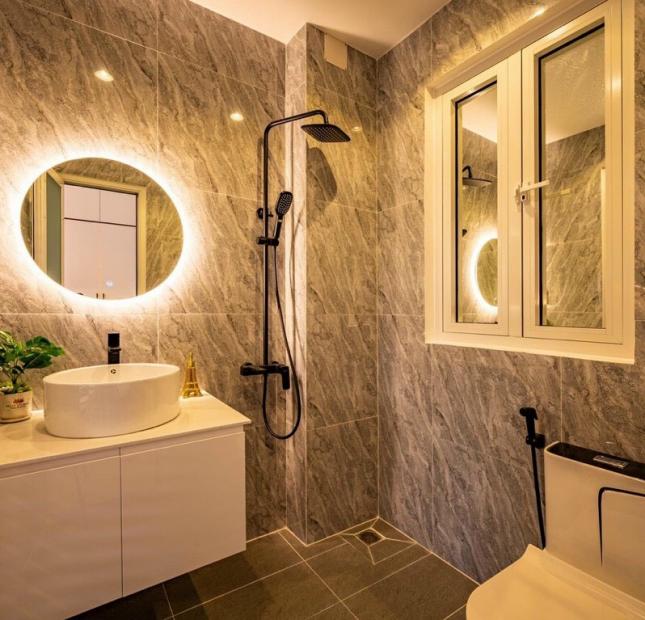 -Bán nhà hẻm xe hơi tới nhà, 5 lầu, bên trong nội thất nhập khẩu rất đẹp vào ở ngay, đường Thành Thái, P14, Quận 10.