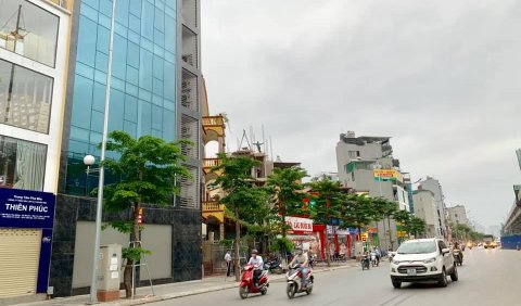Bán nhà mặt phố Phạm Văn Đồng 86m2 mặt tiền 6.5m 15.8 tỷ vỉa hè siêu rộng