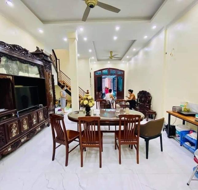 Bán nhà Tô Hiệu Hà đông 70 m 4 T ở ngay giá 5 tỷ 9 ô tô đỗ cửa