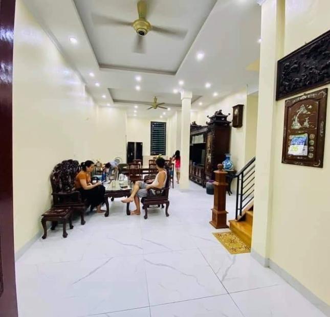 Bán nhà Tô Hiệu Hà đông 70 m 4 T ở ngay giá 5 tỷ 9 ô tô đỗ cửa