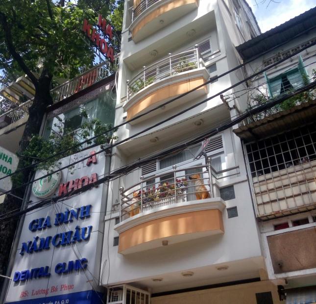 Cần bán nhà hẻm 6m Nguyễn Tri Phương Q.10, DT: 3.7x14m, 3 tầng, giá 11.4 tỷ