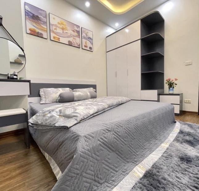 Nhà bán Tràn Duy Hưng, 1 bước ra phố chính. Oto đỗ rất gần nhà- KINH DOANH ONLINE - TƯƠNG LAI RẠNG NGỜI🥰 