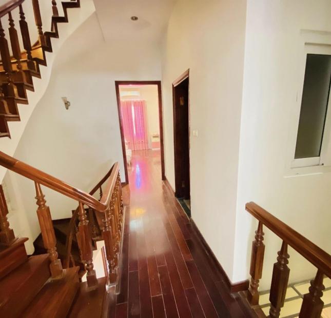 Nhà Tô Vĩnh Diện 65m Phân lô Ô tô vào nhà 2 thoáng Tặng nội thất Ở ngay Văn phòng