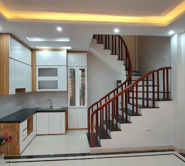  Cần bán nhà 35m2x5T tại Yên Bình-Hà Đông, giáp LK Văn Quán, Giá 4,35 Tỷ , Lh: 0984672007