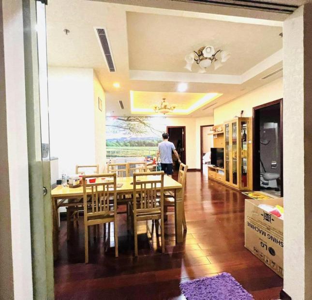 Bán chung cư Vinhomes Royal City, Thanh Xuân, 110m2, 2PN, nội thất đẹp, nhỉnh 5 t0