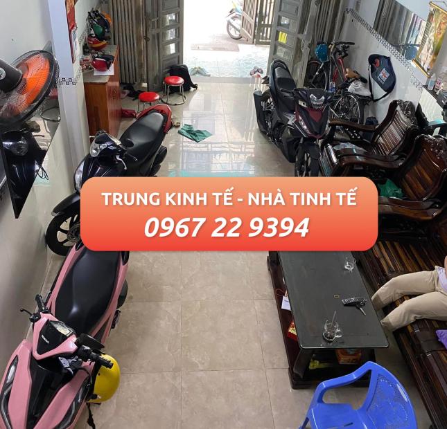 (HOT) Bán Nhà HXH Quang Trung, 90tr/m2, 4T, 7PN, NỞ HẬU, 0967229394