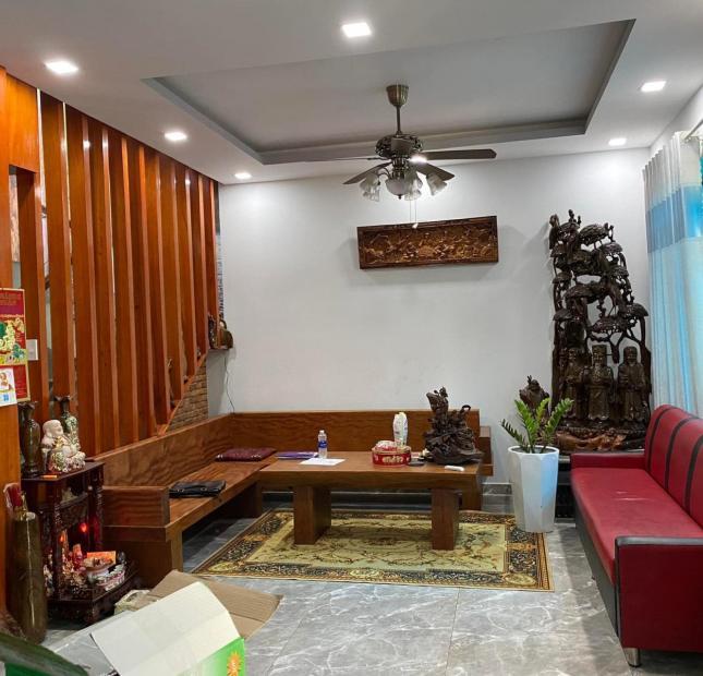 (HIẾM) Mặt tiền Nguyễn Văn Khối, 212m2, VỊ TRÍ CỰC ĐẸP, NGANG KHỦNG, 0967229394