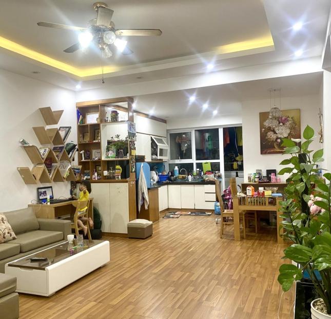 Chính Chủ Cần Bán Nhà Tòa CT5 Đẹp Tại Hà Đông – Hà Nội