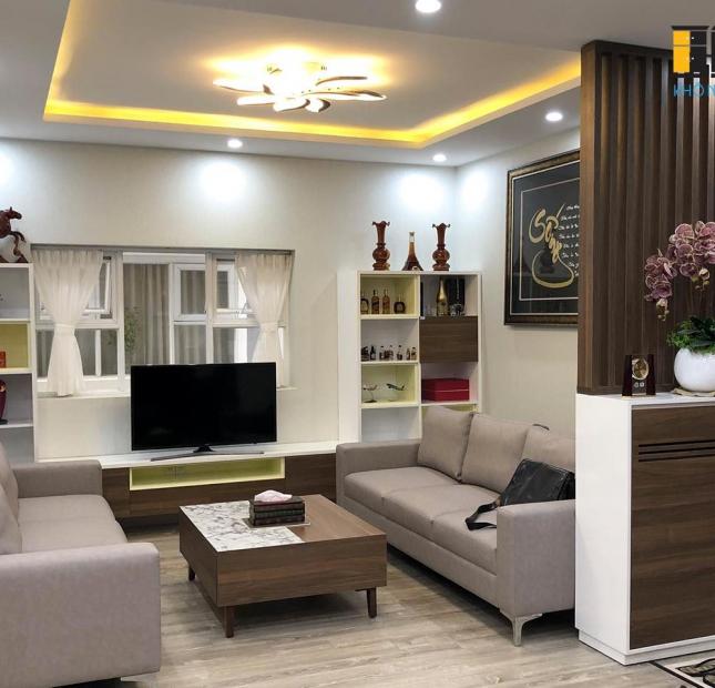 Nhà bán Đỗ Đức Dục, vừa ở vừa cho thuê kinh doanh Salon, ôto tránh trước cửa nhà, gần ngã tư, ba bước chân ra Phố lớn🥰 