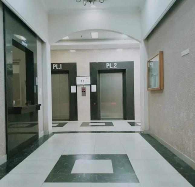 Bán căn hộ chung cư cao cấp Yên Hòa - Cầu Giấy, diện tích 89m2, 2 ngủ rộng, tặng toàn bộ nội thất.