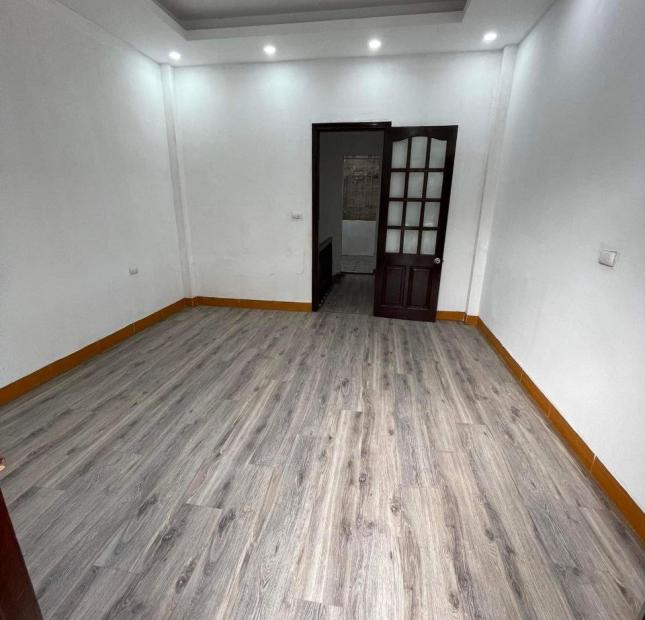 Bán nhà Tây Sơn 30m2 x 5T, nhỉnh 2 tỷ