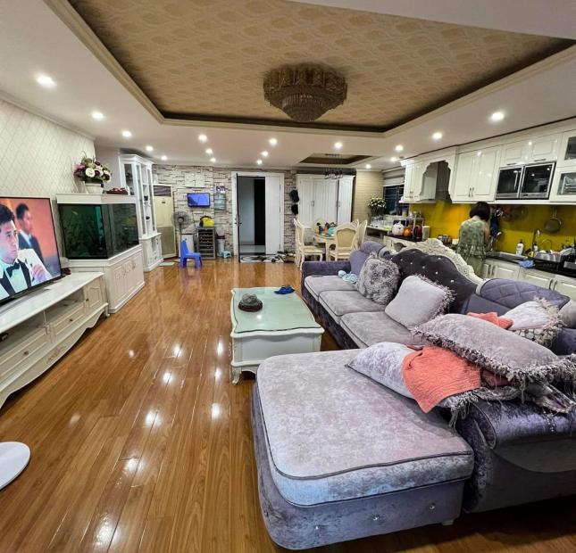 Bán chung cư 18T1 Hoàng Đạo Thúy CĂN GÓC 120m2, 3 ngủ, 2 vs  chỉ nhỉnh 4 tỷ