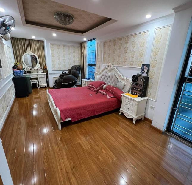 Bán chung cư 18T1 Hoàng Đạo Thúy CĂN GÓC 120m2, 3 ngủ, 2 vs  chỉ nhỉnh 4 tỷ