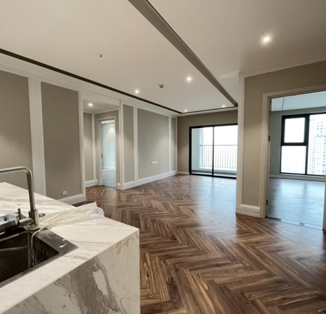 Bán Chung cư King Palcace 108 Nguyễn Trãi, Căn Góc, 3 ngủ 126m2, 7.3 tỷ
