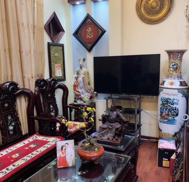 Bán nhà Văn Cao – Quận Ba Đình: phân lô vỉa hè, Gara oto gần Hồ Tây. 44m2x5T Giá 10.8 tỷ