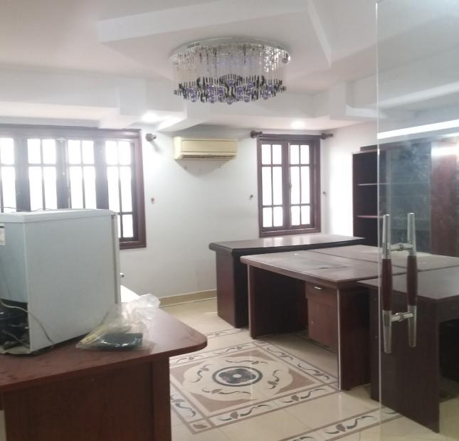 Cho thuê nhà phố Hưng Gia, Phú Mỹ Hưng, Q7, giá rẻ nhất chỉ 1800$/th