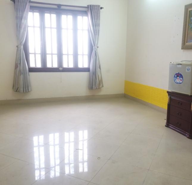 Cho thuê nhà phố Hưng Gia, Phú Mỹ Hưng, Q7, giá rẻ nhất chỉ 1800$/th