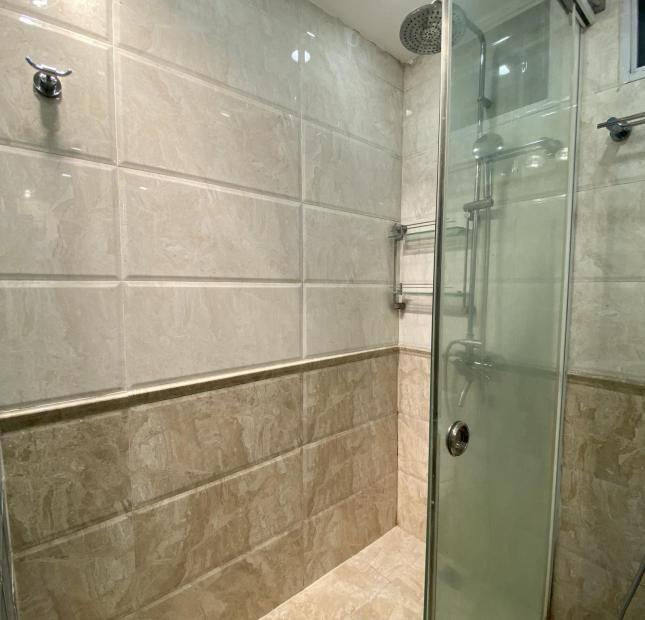 Chính chủ cần bán gấp CHCC 184 Hoàng Quốc Việt 68.5m 2pn thoáng mát đã sửa đẹp 2,85 tỷ 0988296228