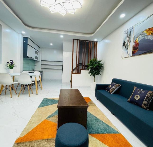 Bán căn hộ chung cư Đền Lừ, 61m , nội thất cao cấp, giá bình dân