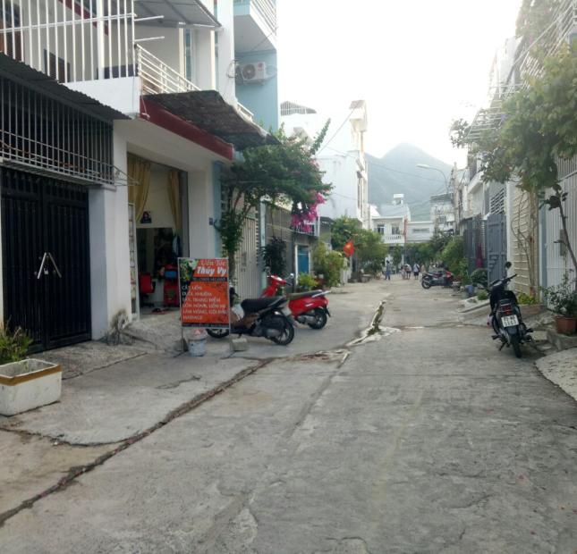 Bán nhanh đất nhánh đường Nguyễn Dữ, Vĩnh hòa, Nha Trang