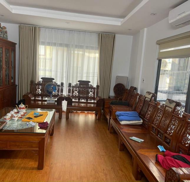 Bán nhà số 32 ngõ 61 Phùng Chí Kiên, ô tô vào nhà, 45.6m2, 6 tầng thang máy giá 8.6 tỷ
