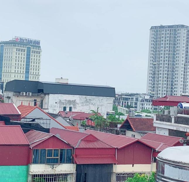 Quá Hiếm, Bán nhà Nguyễn Văn Cừ, 86m2 x 7 tầng, THANG MÁY, Ngõ THÔNG, Ô TÔ