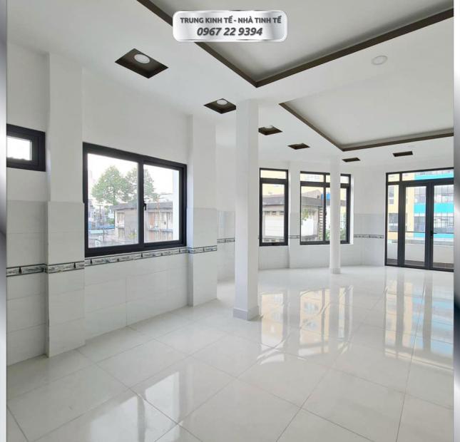 (HOT) Mặt tiền Trường Chinh, GẦN Mũi tàu Cộng Hòa, CĂN GÓC, 13 x 20, 210m2 chỉ 18 tỷ, 0967229394