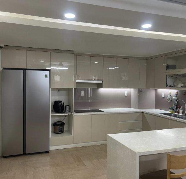 Biệt thự Hồ Biểu Chánh, VIP Phú Nhuận, 82m2, ngang 8m, 2 mặt tiền, 8PN, nhỉnh 18 tỷ. LH 0386372900