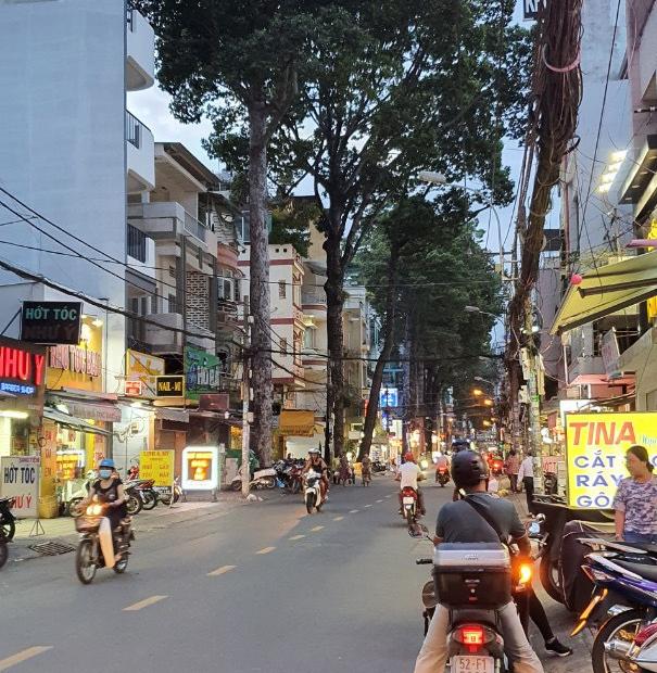 Bán nhà mặt tiền đường Trần Quốc Toản, Quận 3 Diện tích: 8 x 20m công nhận 145m².