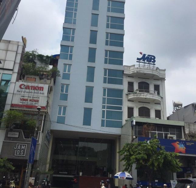 Bán tòa Building 2 mặt tiền NGUYỄN THỊ MINH KHAI, Q.3, DT:15x36m, XD 2 hầm 14 lầu, Thuê 1.2 tỷ/th 