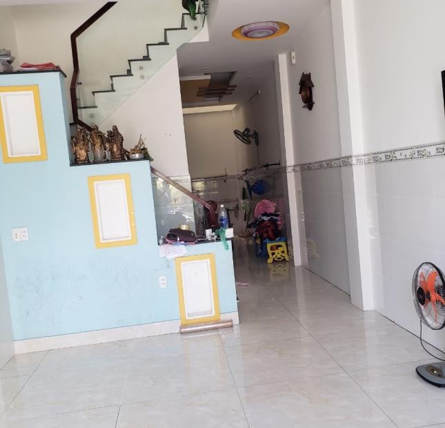 Nhà HXH đường lê văn việt diện tích 65m đúc 2 lầu vị trí đẹp