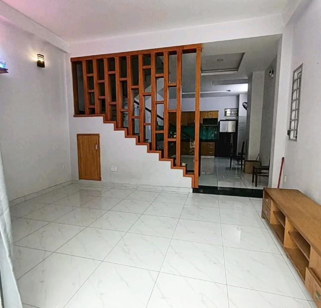 Bán nhà Linh Chiểu sau ĐH Ngân Hàng 67m 5m x13.5m Full nội thất