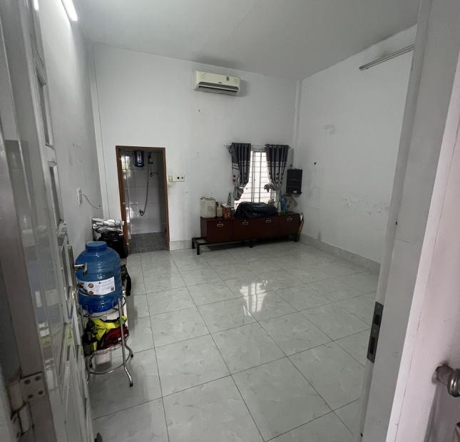 CHÍNH CHỦ CẦN BÁN Căn Nhà Đẹp Hẻm 8m Vị Trí Tại Quận Bình Tân, TPHCM