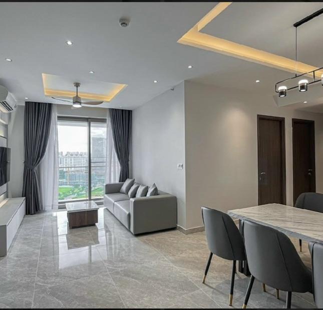Sunrise City- 2pn 2wc - BAN CÔNG RỘNG- VIEW HỒ BƠI. Giá 4,8 tỷ. LH: 09.3456.9063