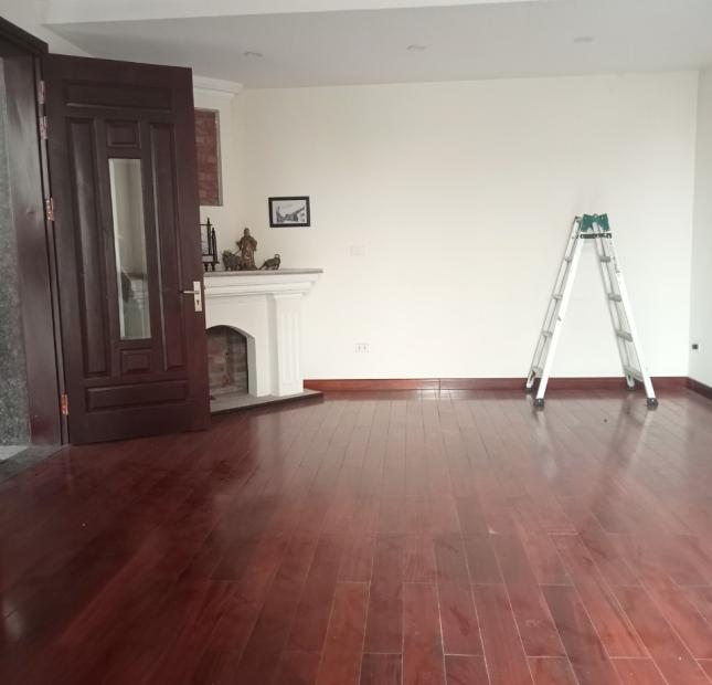 Chính chủ cần cho thuê nhà tại số 79 Tân Ấp, phường Phúc Xá, Quận Ba Đình , Hà Nội.