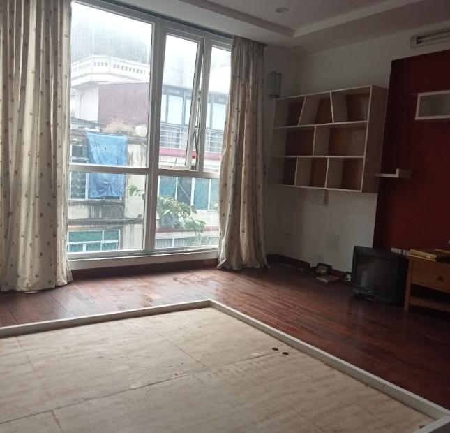 Chính chủ cần cho thuê nhà tại số 79 Tân Ấp, phường Phúc Xá, Quận Ba Đình , Hà Nội.