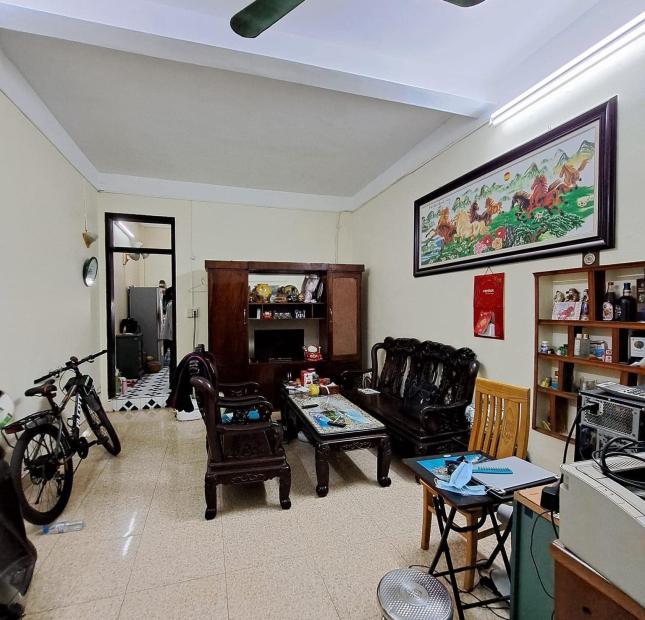 Bán nhà Văn Cao: Phân lô cực đẹp, gần oto, ngõ thông Giá đẹp: 52m2x3T Giá 7.8 tỷ
