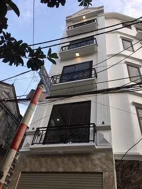 Bán Nhà ngõ đầu 63 đường Di Ái, Di Trạch oto 16 chỗ đỗ cửa, đường thông ra vành đai 3.5 chỉ 200m.