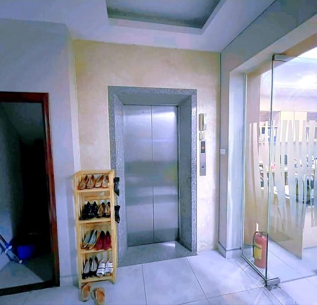 Bán nhà mặt phố Bà Triệu 190m, 6 tầng thang máy, giá 118 tỷ.